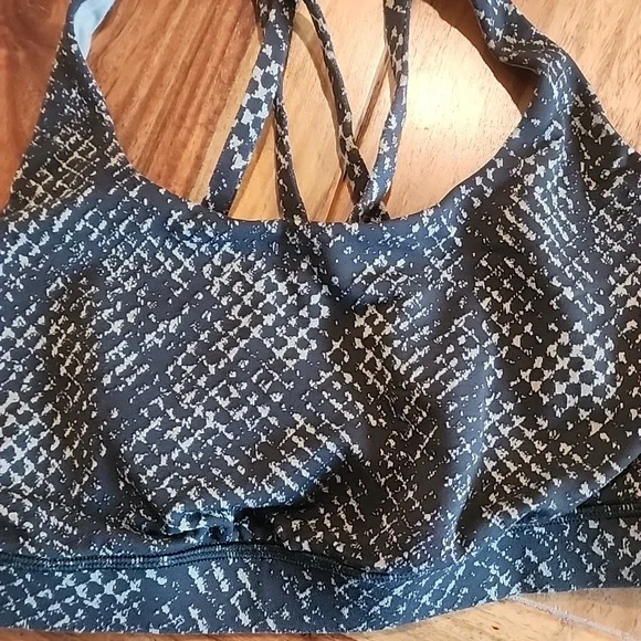 Lot Of Lululemon Bras Sz 8 - Picture 2 of 6